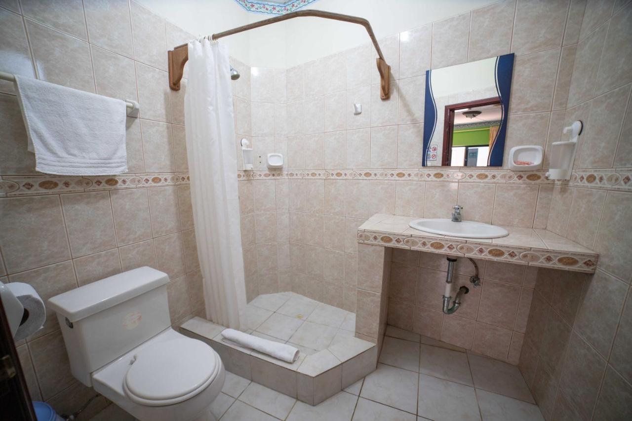פורטו וילאמיל Hostal Gladismar מראה חיצוני תמונה