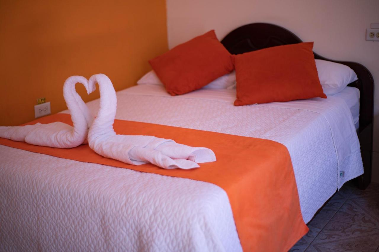 פורטו וילאמיל Hostal Gladismar מראה חיצוני תמונה