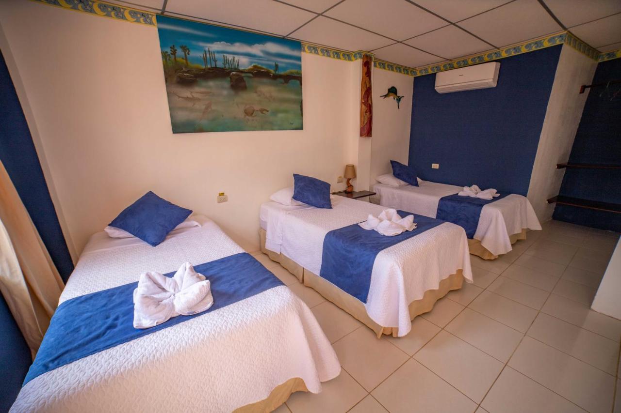 פורטו וילאמיל Hostal Gladismar מראה חיצוני תמונה