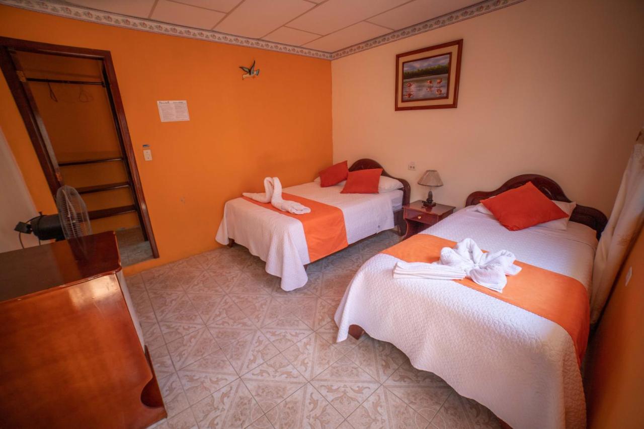 פורטו וילאמיל Hostal Gladismar מראה חיצוני תמונה